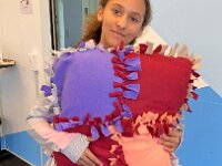 203 Buntes Kuschelkissen mit Fransen (2)
