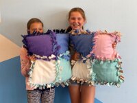 203 Buntes Kuschelkissen mit Fransen (53)