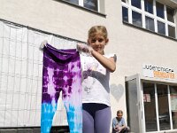207 Kleidung mit Batik-Technik färben (3)